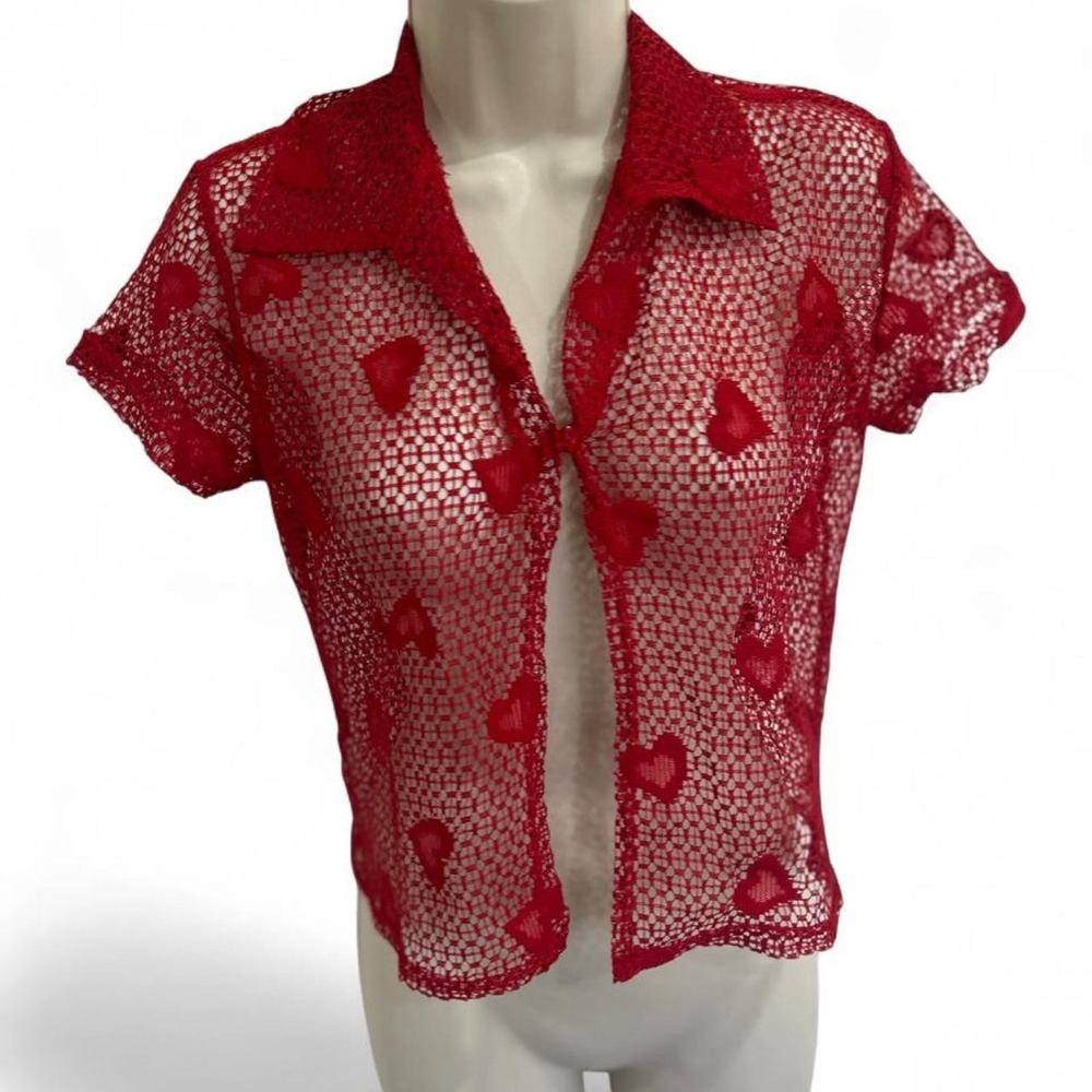 NWT Y2K Younique Red lace heart pattern blouse with one button front